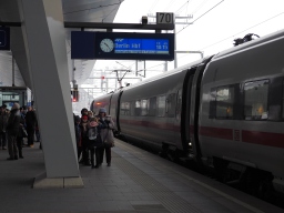 Wien_Hauptbahnhof_181215ad.jpg